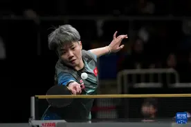 乒乓球——混合团体世界杯：中国香港队获季军图片