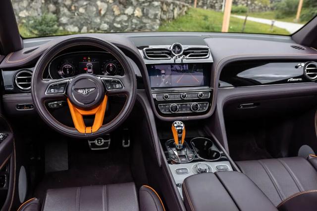 非凡之境 非凡之旅——开着宾利走进西藏