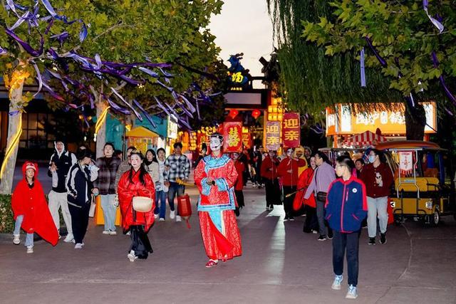 五大主题区+强NPC阵容！济南方特“山海奇幻夜”10月18日启幕