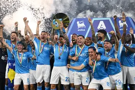 体坛联播｜那不勒斯三年两夺意甲冠军，维尔茨将加盟利物浦图片