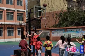 为梦出发，迎“篮”而上 泸州江阳通滩小学开展2025春季杯篮球比赛图片