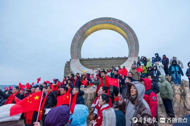 当“金色沙滩”遇见“红火新年”，日照文旅何以“热气腾腾”？