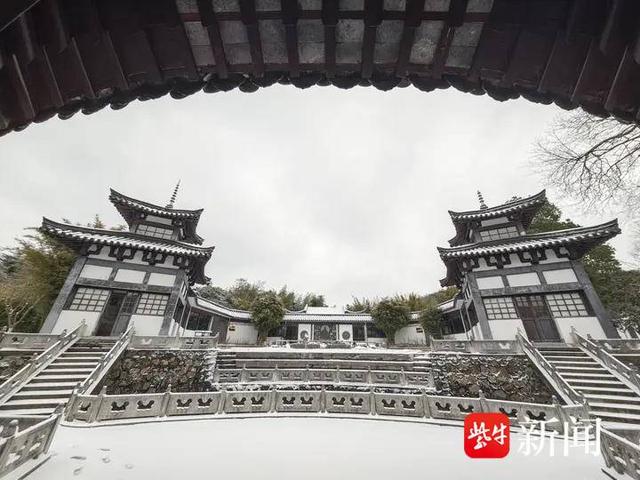 雪映三山美如画 银装素裹迎客来 景区全力守护！镇江市民游客安全赏景