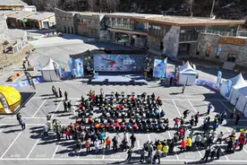 体验不一样的冰雪运动！2025第十五届四姑娘山攀冰节启幕丨冬游四川图片