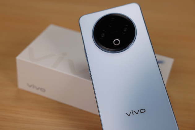 vivo Y500上手：大电池与好手感兼得，一款均衡的千元手机