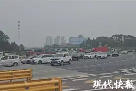 “双节”来临，要出行更便利？南京交警教你如何错峰避堵图片