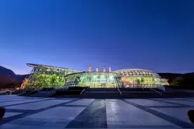 国家植物园新春奇妙夜首日吸引近千游客，将持续到初七图片