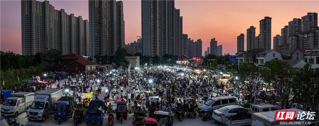 【每日一图@湖南】打卡澧县网红夜市，一叶庵下的人间烟火