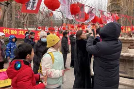 ​做花灯 煮汤圆 猜灯谜 石家庄各社区欢欢喜喜闹元宵图片