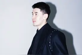 型男！阿不都沙拉木：若一切顺利，自己将在6月前往巴黎走秀图片