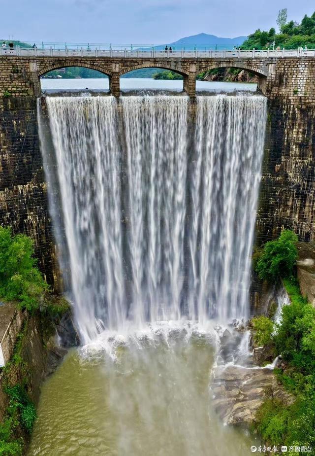 雨中俯瞰黄巢水库