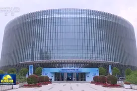 丁薛祥出席2025世界数字教育大会开幕式并致辞视频封面