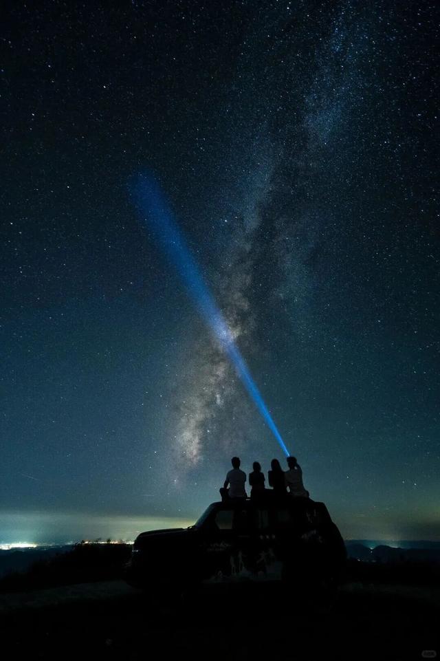 辞家千里又千里，务必开心又开心