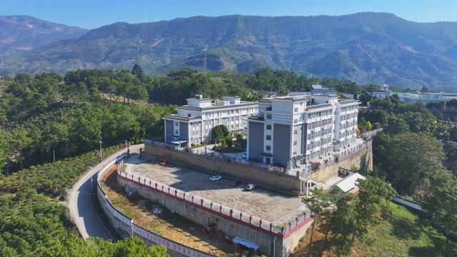 丽江华坪：冬日“阳光康养”好去处