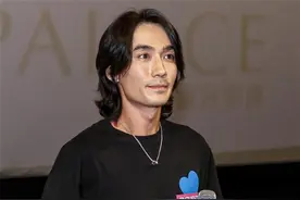 长发朱一龙回武汉，一开口就让粉丝想哭图片