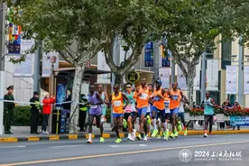 希望将自己的第一次大满贯放在上海！上海马拉松国内组男女冠军今天表达心声图片