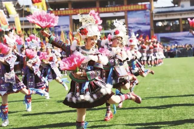 融水芦笙斗马节的精彩活动上柳州日报啦