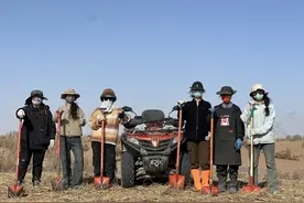 央媒看武威丨中国“Z世代”年轻人助力植树治沙公益行动图片
