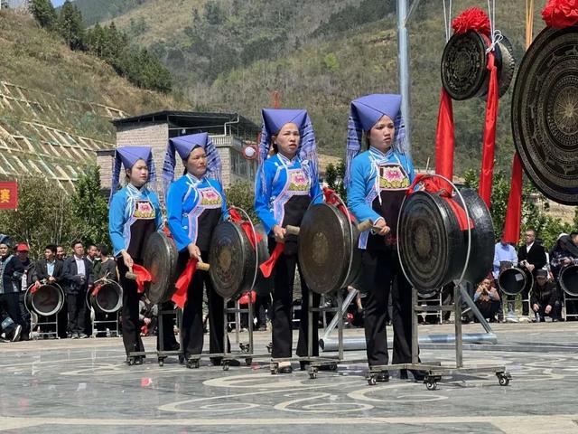 八桂大地起欢歌 多彩节庆引客来