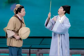 闫佩伦：从春晚配角到全局担当，喜剧与戏曲结合让我更懂传统艺术图片