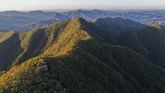 河北迁西：秋到青山关