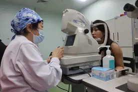 北京下半年女兵征兵体检展开，初选预征对象六成来自“双一流”图片