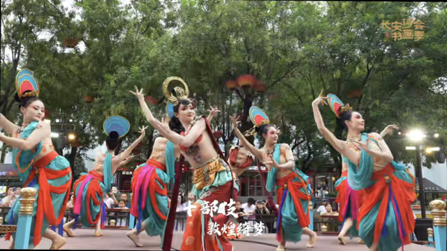一键收藏！中秋遇国庆，带上这份攻略畅游曲江！
