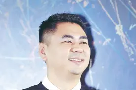 《那个不为人知的故事》：世界上还存在这样一种深刻的爱图片