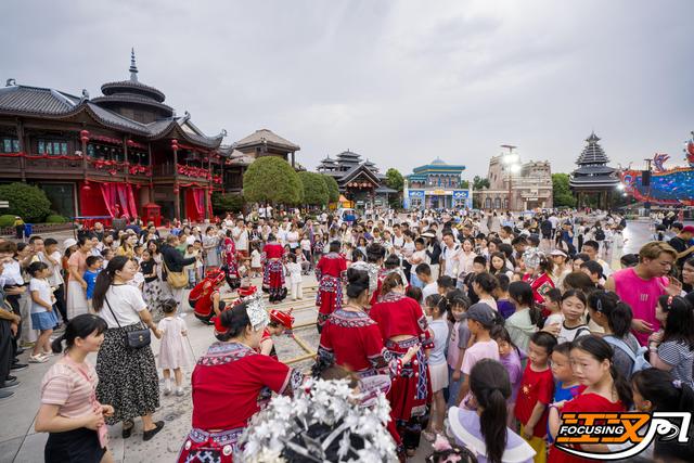荆州方特举办国际泼水节  多彩活动为游客献上夏日文旅盛宴