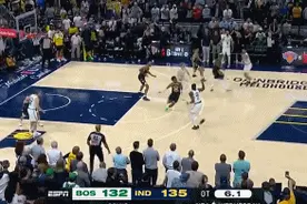 怎么投出来的？杰伦-布朗绝平三分直接三不沾 今日三分11中1图片