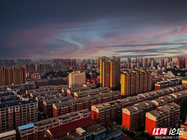 宵灯轻点，慰藉尘心的一场零陵夜色