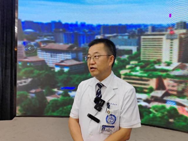 钱站逾期了四十天，梁宗安门诊 配图04