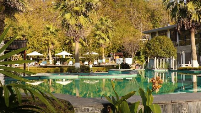 【冬游绥阳】寒流“热经济” 绥阳汇善谷温泉迎客忙