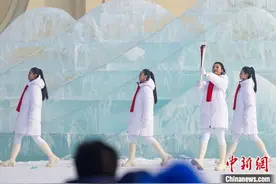 亚冬会火种采集仪式在哈尔滨太阳岛举行图片