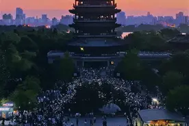 “诗意超然 月满中秋——大明湖·超然楼主题AR秀”震撼上映！图片