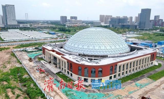 山东大学国家医学攻关产教融合创新平台项目外装进入收尾阶段