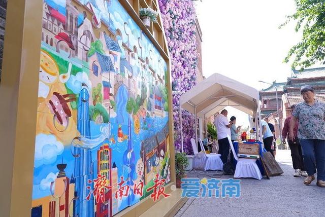 上新街添 “济南味”！地标背景板+卡通拼图引市民打卡​