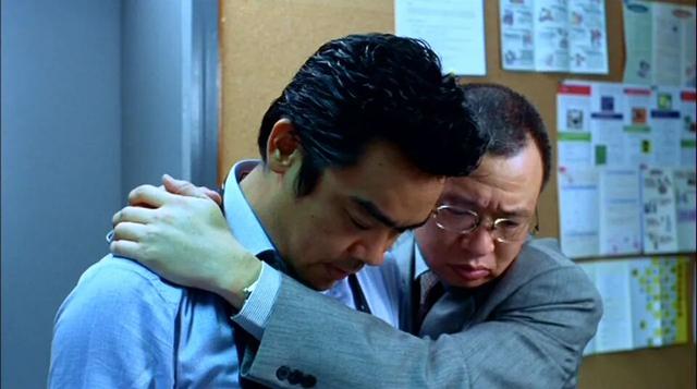 知名演员许绍雄逝世，享年76岁，因癌症引发器官衰竭；其家族背景显赫，叔公参与创立黄埔军校，鲁迅是其姑爷爷