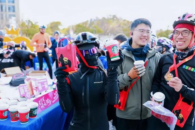 2026“活力宝山 逐风长滩”迎新骑行活动圆满举行