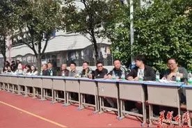 舞动青春 绽放芳华——邵阳市女子职业学校举行广播体操暨啦啦操比赛图片