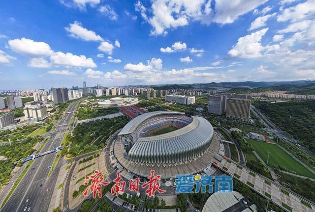 一年四季 泉在济南丨云卷云舒映泉城，东部城区勾勒现代与生态交融天际线