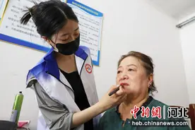 河北涿州：免费为70周岁以上老年夫妻拍婚纱照图片