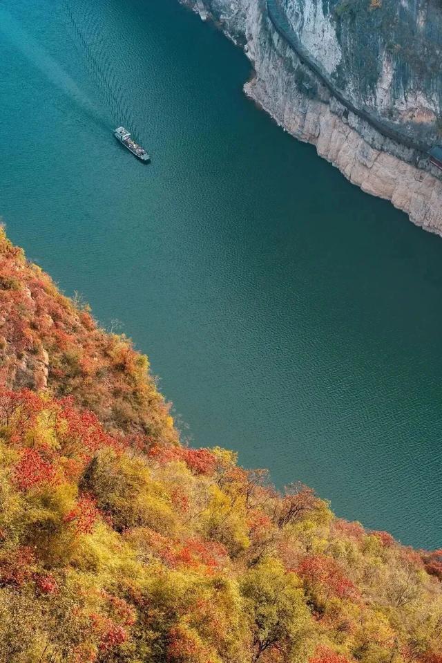 10月班期火爆售罄！三峡最迷人的季节已来……