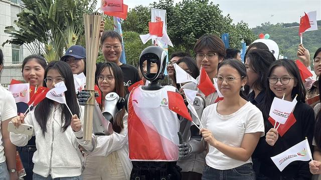 一周图片｜神舟廿一叩苍穹，载人航天再启新程