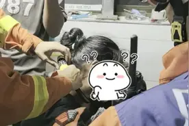 妻子被丈夫“锁喉”，消防员打破爱的枷锁图片