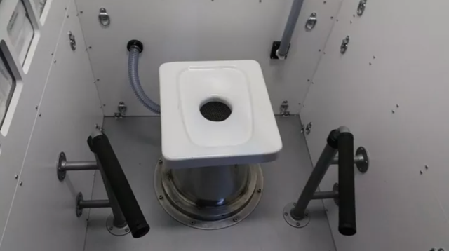 宇航员如何在太空解决生理需求