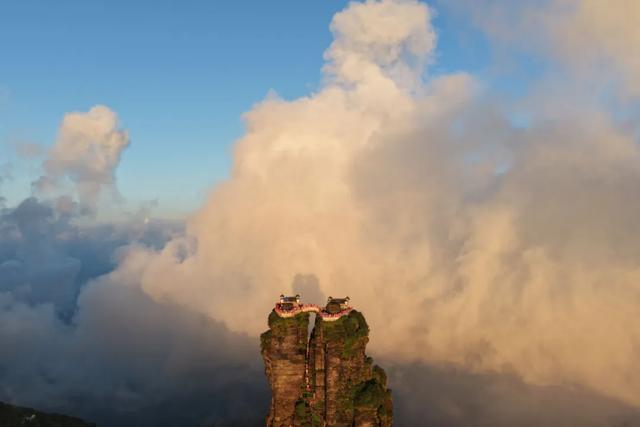 22℃的“天空之城”——贵州梵净山如何守住夏日清凉密码