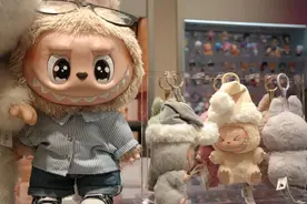 LABUBU立大功！泡泡玛特APP登顶美国App Store购物榜，今日股价盘中涨超13%图片