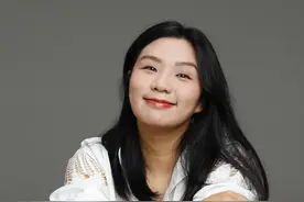 豆瓣9分大作《山花烂漫时》编剧袁子弹：还原张桂梅的鲜明与丰富图片
