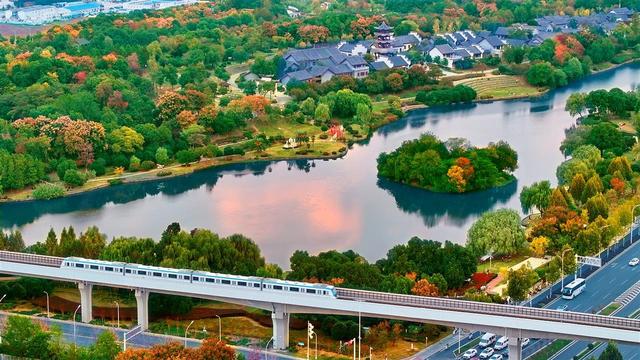 满城彩叶，一路风景